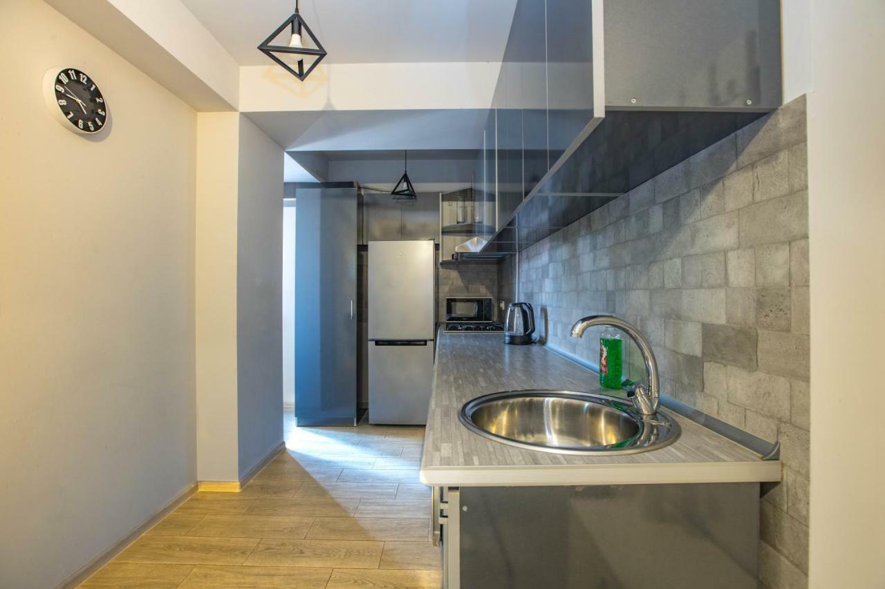 Stay Inn Apartments On Amiryan 15 Erywań Zewnętrze zdjęcie